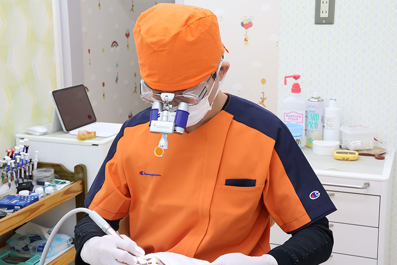 日本歯科専門医機構認定　小児歯科専門医による診療体制